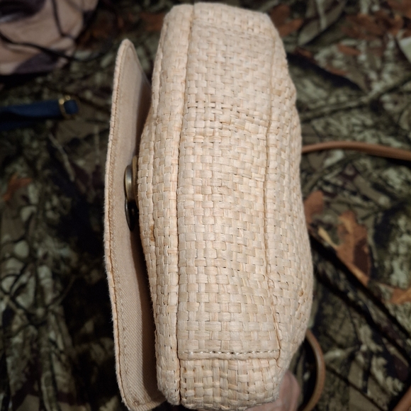 Fossil Woven Basket Crossbody Bag w/ Embroidered & Beaded Flowers - Cream - Picture 4 of 9